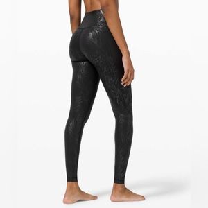 Women’s Lululemon 28” Wunder Under High Rise Shine— Acclimatize Black